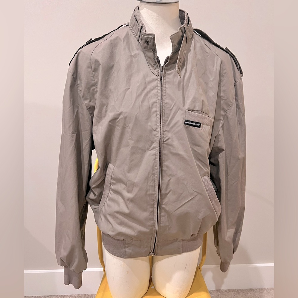 Size 40 Greige/Tan Members Only Jacket